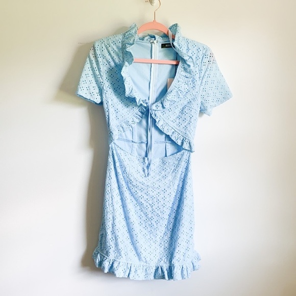 NWT Missguided Frill Neck Cut Out Broderie Mini Dress light blue eyelet - Picture 2 of 4